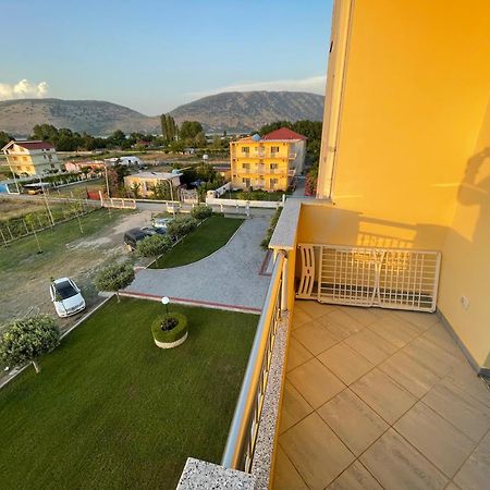 Hotel Restaurant Globi Velipojë 外观 照片