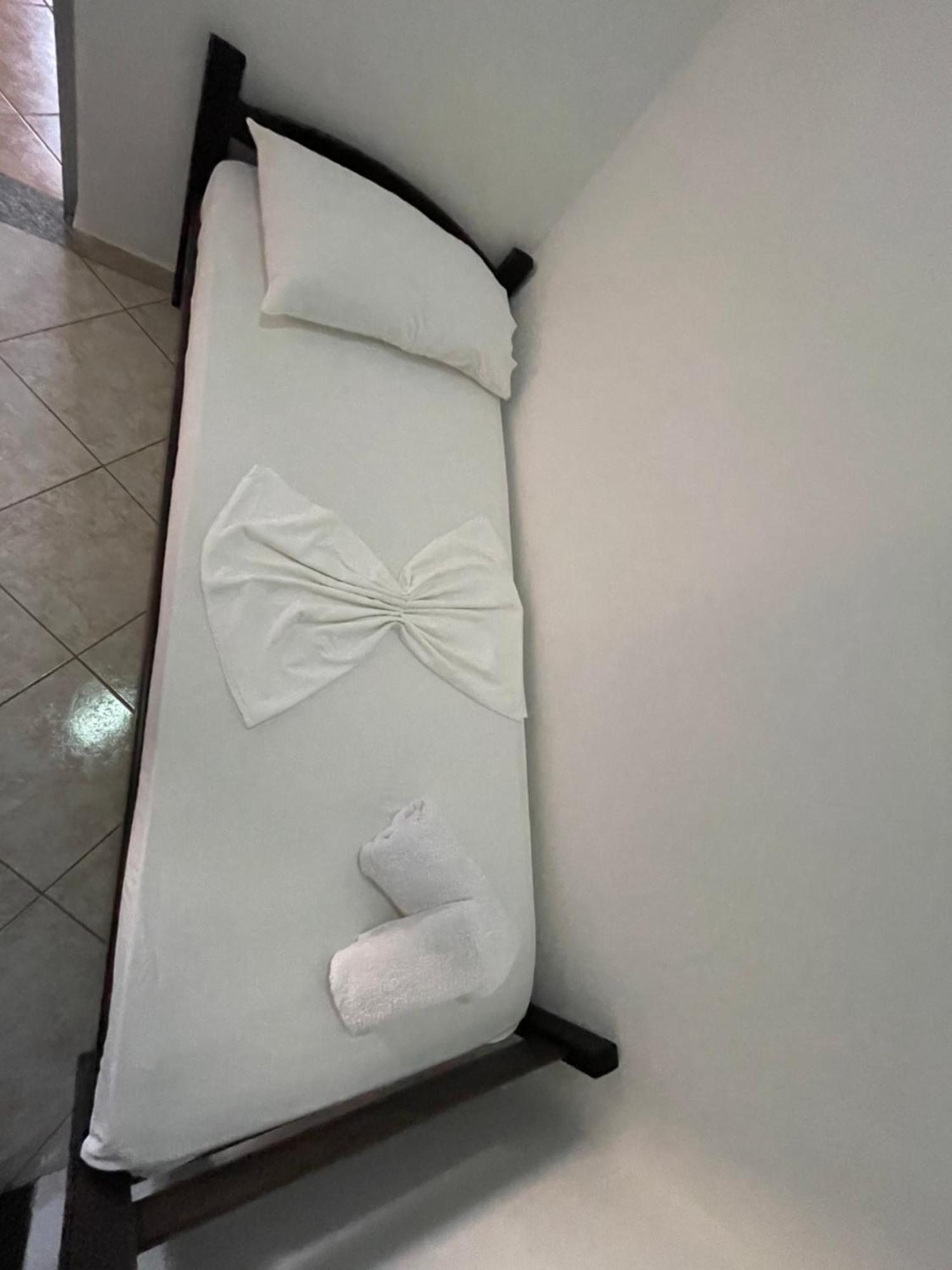 Hotel Restaurant Globi Velipojë 外观 照片