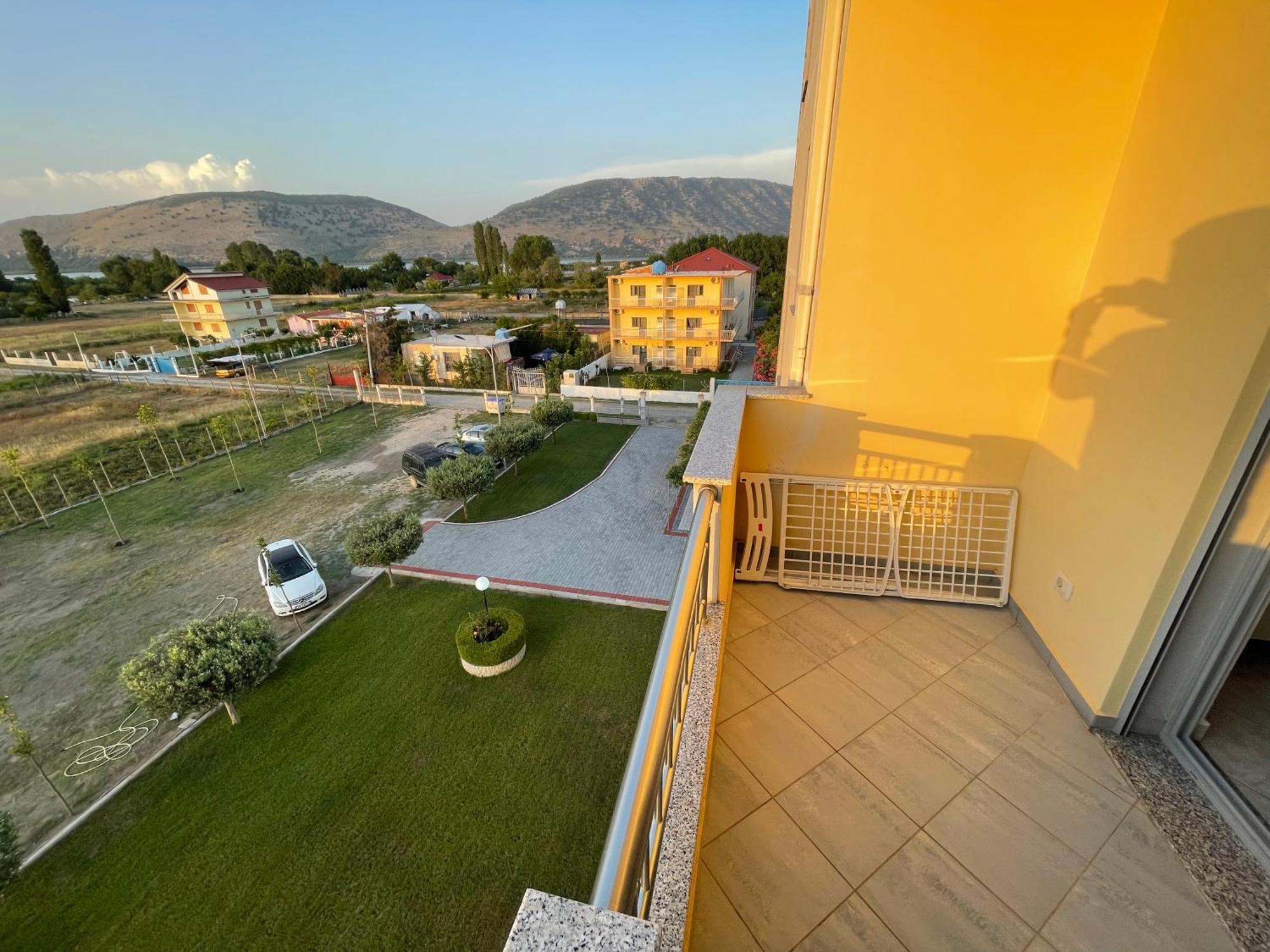 Hotel Restaurant Globi Velipojë 外观 照片